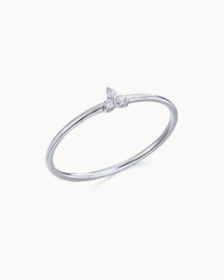 Weißgoldring mit drei Diamanten | LECARRE