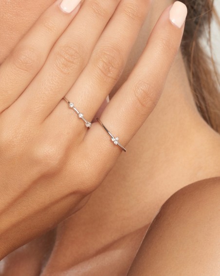 Witgouden ring met drie diamanten | LECARRE