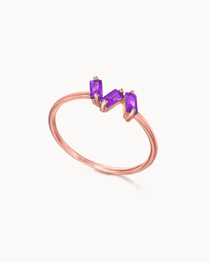 Anel em ouro rosa com ametistas em lapidação baguete | LECARRE
