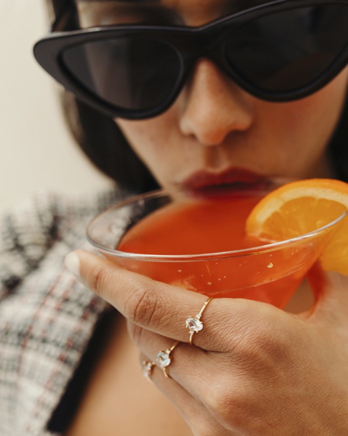 Gouden ring met blauwe topaas en diamanten | LECARRE