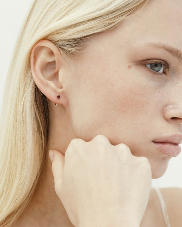 Ohrklemme Gold & Rubine | LECARRE