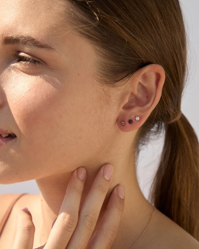 Mini-Ohrringe mit Diamanten in Roségold und Schwarz | LECARRE