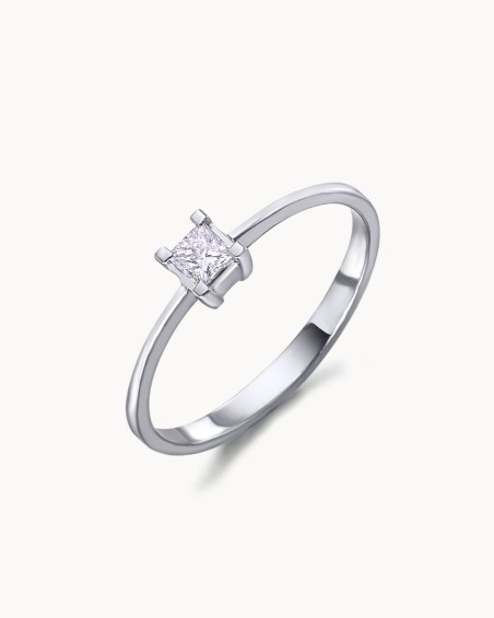 Diamond Princess Ring | LECARRE