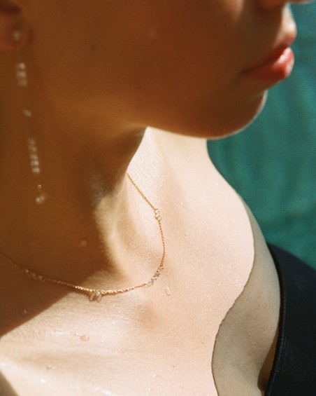 Gouden ketting met zonnebril | LECARRE