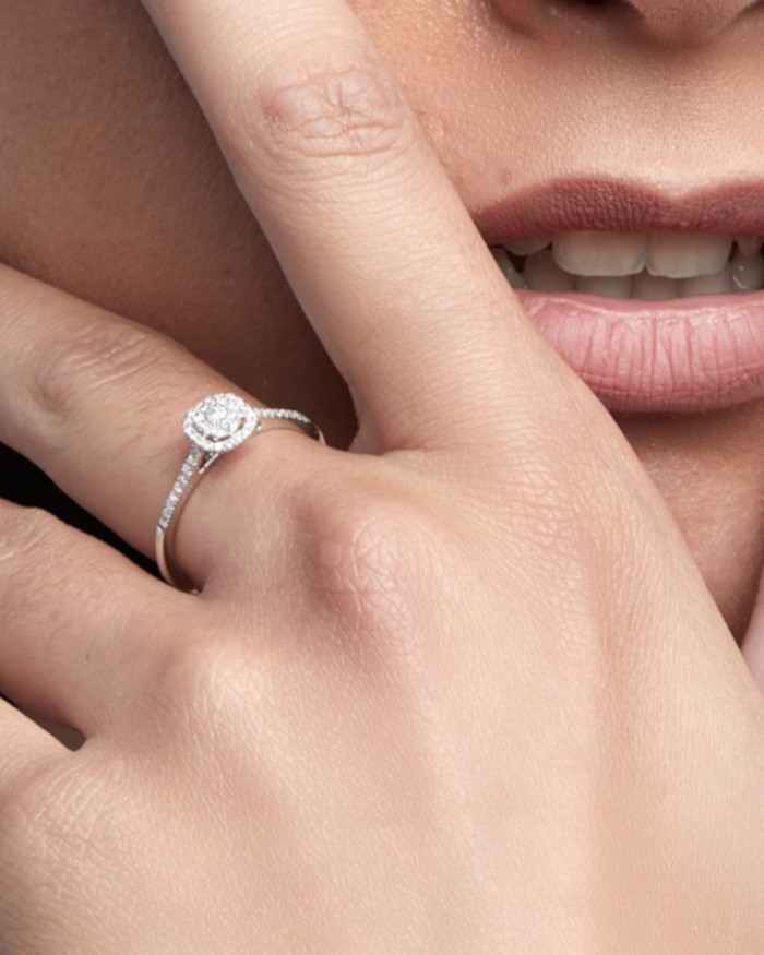 Destiny Rosette Ring in witgoud en diamanten | LECARRE