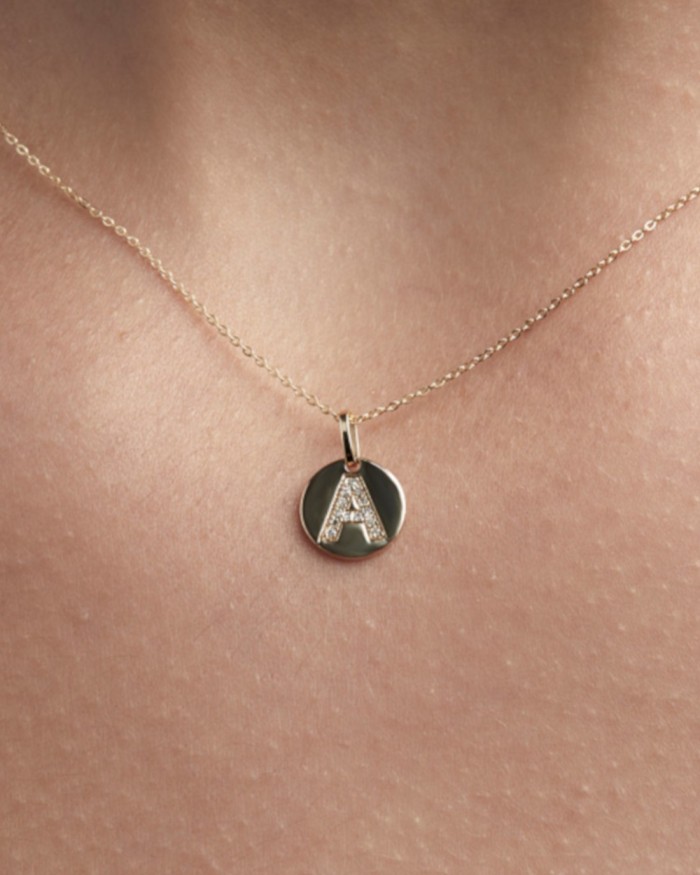 Catena + distintivo (9 mm) con diamanti iniziali | LECARRE