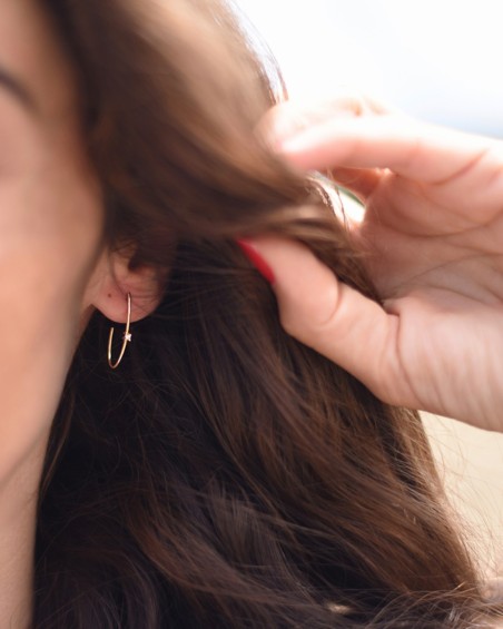 Lange goldene Creolen mit Diamanten | LECARRE