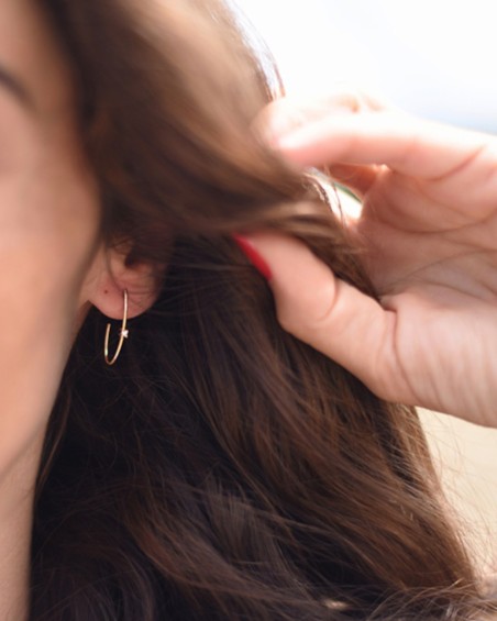 Lange goldene Creolen mit Diamanten | LECARRE