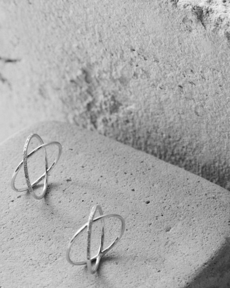 Cross Ring White Gold Diamonds | LECARRE
