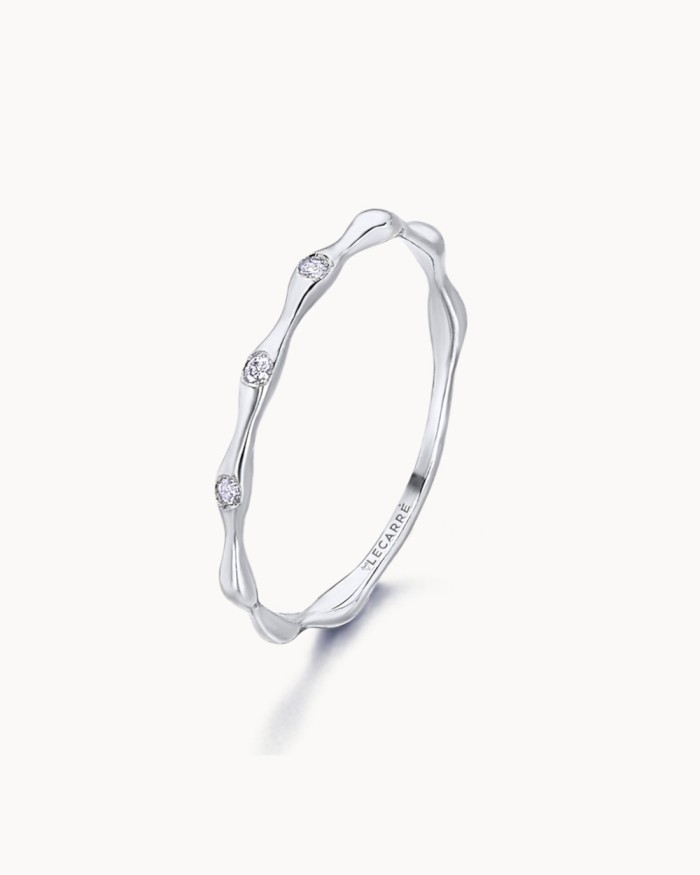 Anello Bamboo in oro bianco e diamanti | LECARRE