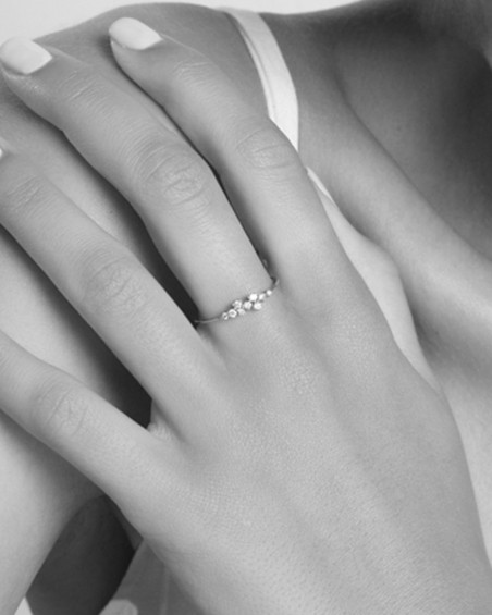 Witte gouden diamanten cascade ring | LECARRE